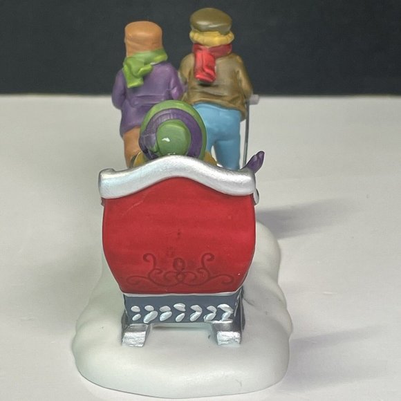 Department 56 - Winter Sleighride - Heritage Collection Sleigh Ride 5825-4 - Picture 4 of 8